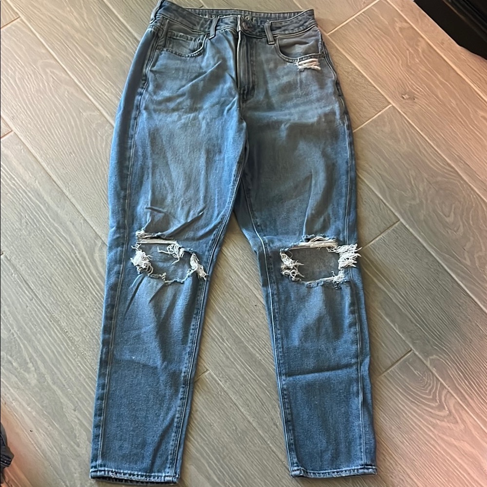 Women’s American Eagle Distressed Mom Jeans